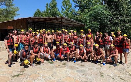 Buz Gibi Bir Etkinlik: Rafting
