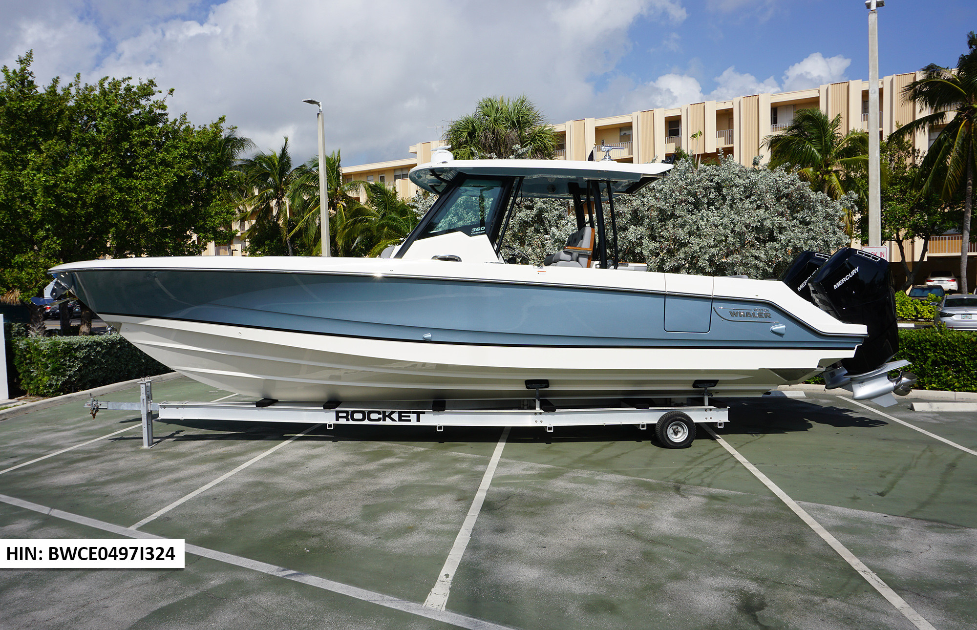 2024 Boston Whaler 360 Outrage