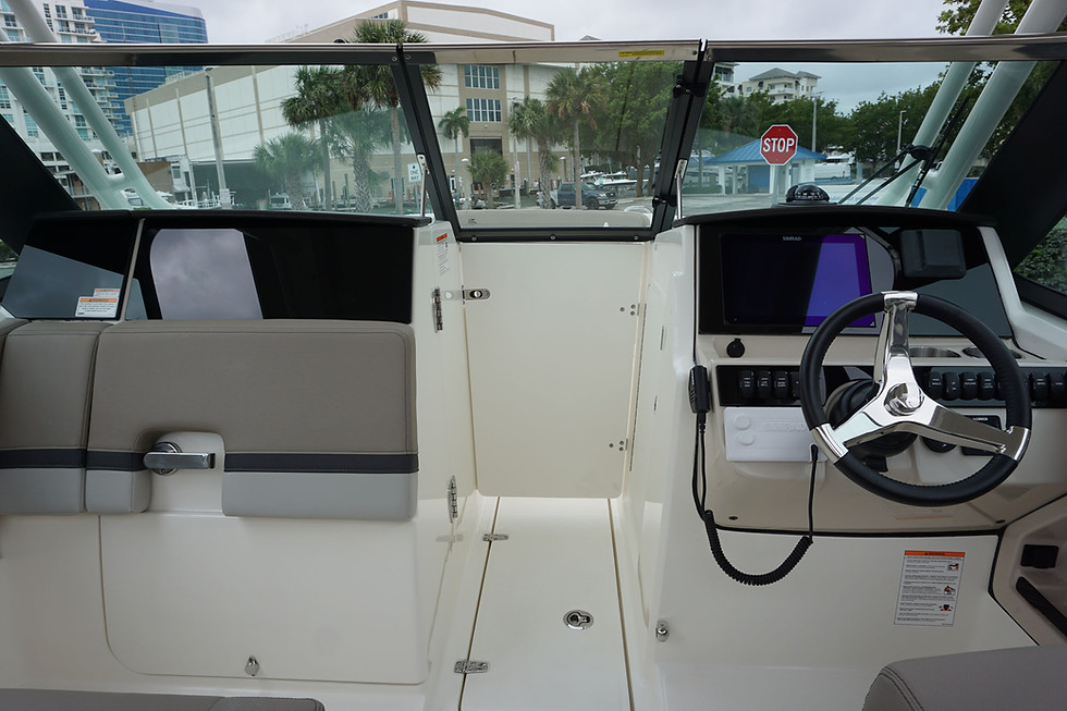 Thumbnail: 2026 Boston Whaler 240 Vantage