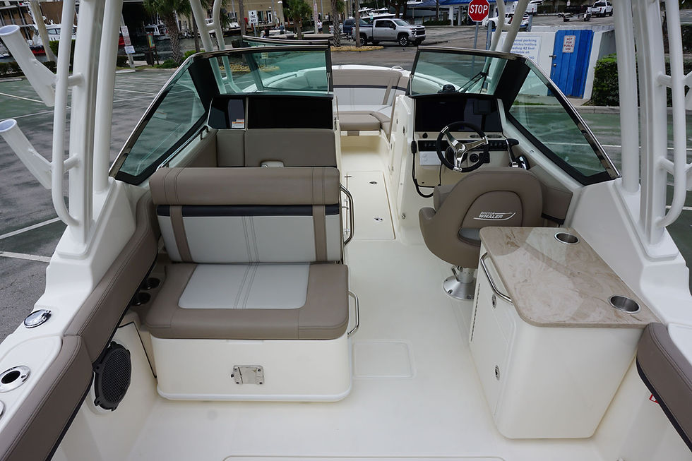 Thumbnail: 2026 Boston Whaler 240 Vantage