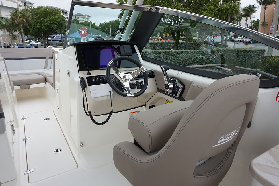Thumbnail: 2026 Boston Whaler 240 Vantage