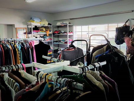 Bazar Santo Antônio precisa de doação de roupas e agasalhos para atender aos mais necessitados