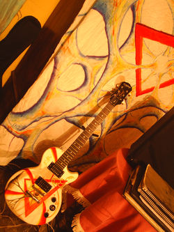 Pintura sobre Guitara