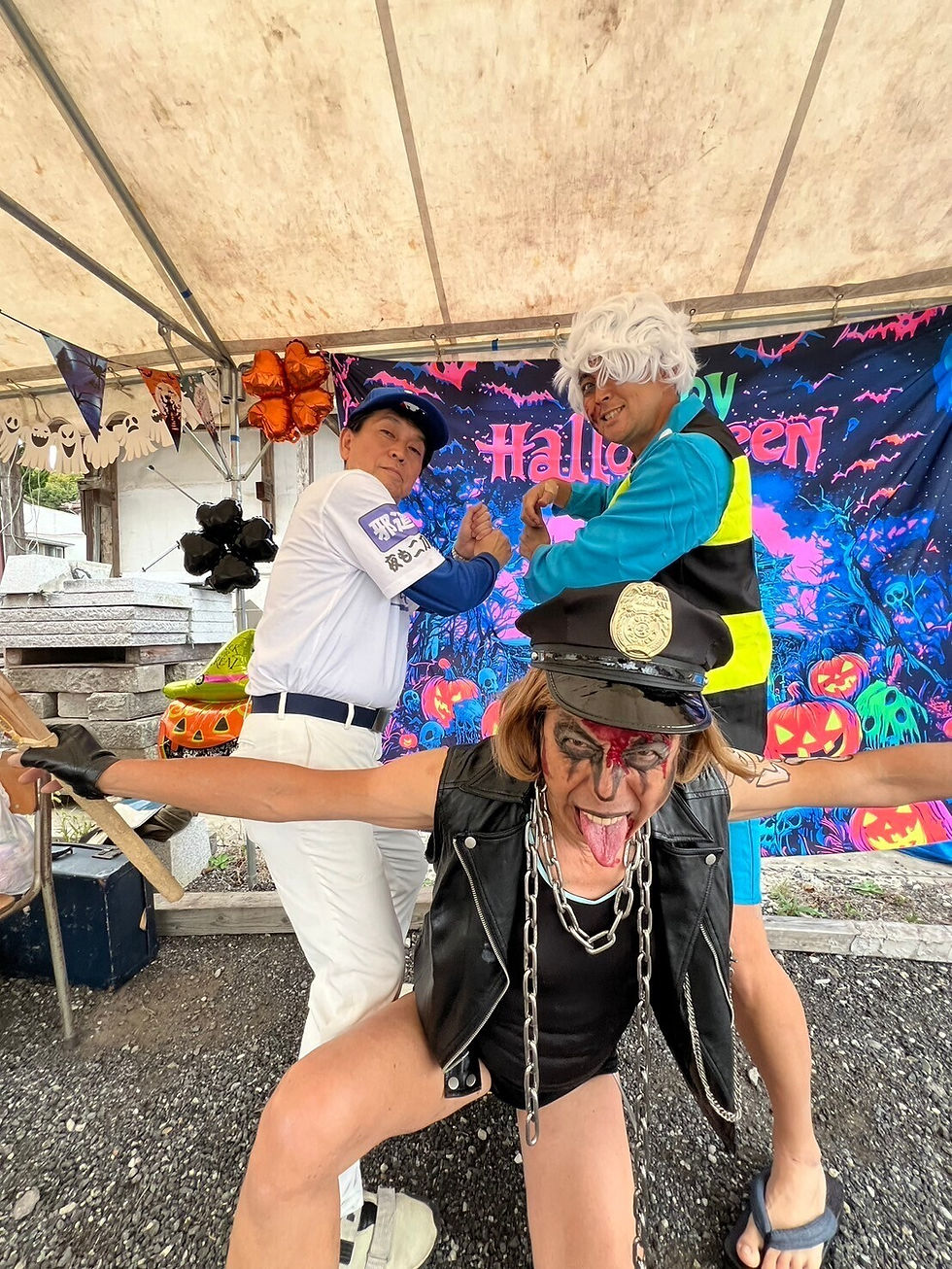 仮装コンテストでは気合の入った方が多数