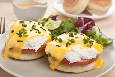 Hunters eggs benedict breakfast