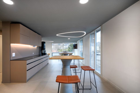 #Nagaré #Raiffeisen
#DesignBancaire
#InnovationFinancière
#ServicesBancaires
#GestionDePatrimoine
#SolutionsFinancières
#NouvellesTechnologies
#BanqueEnLigne
#ExpérienceClient
#FinanceModerne
#ConseilsFinanciers
#BanqueDigitale
#TechnologieBancaire
#Investissements
#GestionDeComptes
#EfficacitéFinancière
#NouvellesTendances
#SécuritéFinancière
#TransparenceBancaire
#Épargne
#CréditsBancaires
#FinanceResponsable
#ConseillersBancaires
#ServicesAuxEntreprises
#BanqueCoopérative
#PlanificationFinancière
#DigitalisationBancaire
#PrêtsHypothécaires
#GestionDesRisques
#StratégiesFinancières
#AssuranceVie
#FinancementImmobilier
#InnovationTechnologique
#BanqueLocale
#MobilitéFinancière
#ExpertiseFinancière
#FinancesPersonnelles
#ConseilsÉpargne
#GestionDeCrédit
#FinancementProjet
#SolutionsMonétaires
#BanqueResponsable
#PlanificationRetraite
#DigitalBanking
#InvestissementsDurables
#GestionFinancière
#FinanceCollaborative
#BanqueConnectée
#TransfertsInternationaux