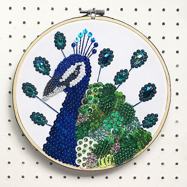 Peacock piece finished 👑💙🎉This one took a long time to do! _My new bird collection will be availa