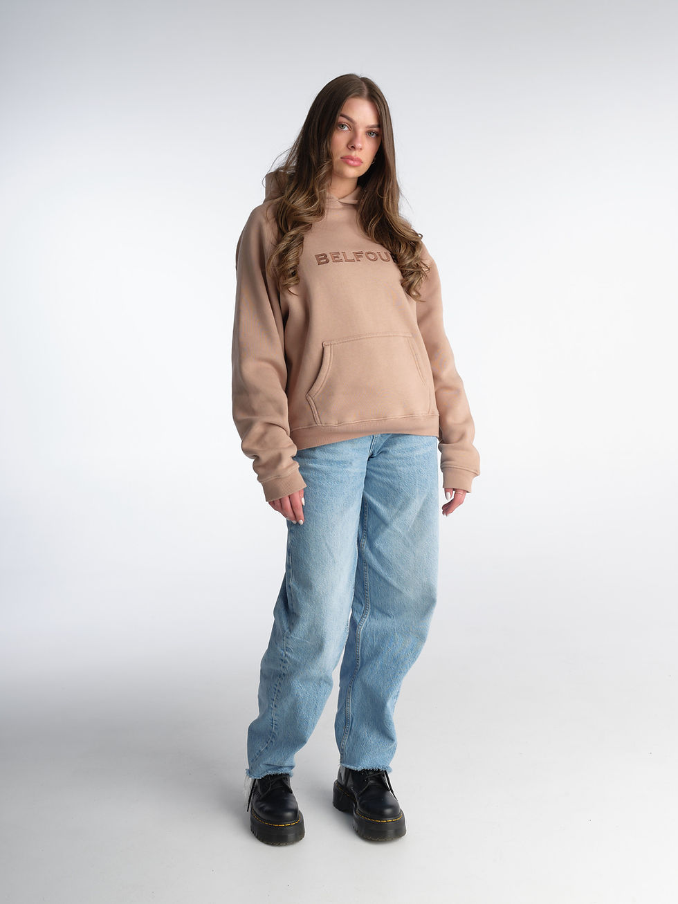 Miniaturbild: Basic Hoodie Protect your Peace