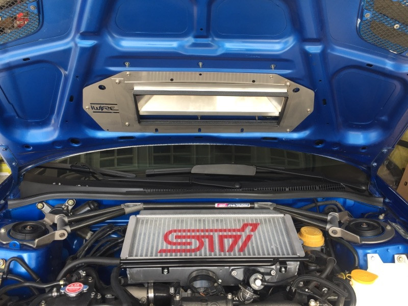 GD and GR STi Intercooler Splitter for 19972001 Impreza Hoods