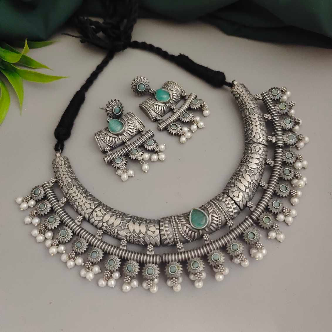 AHANA Premium Antique Silver Plated Hasli Necklace Jewelry Set fusion vogue
