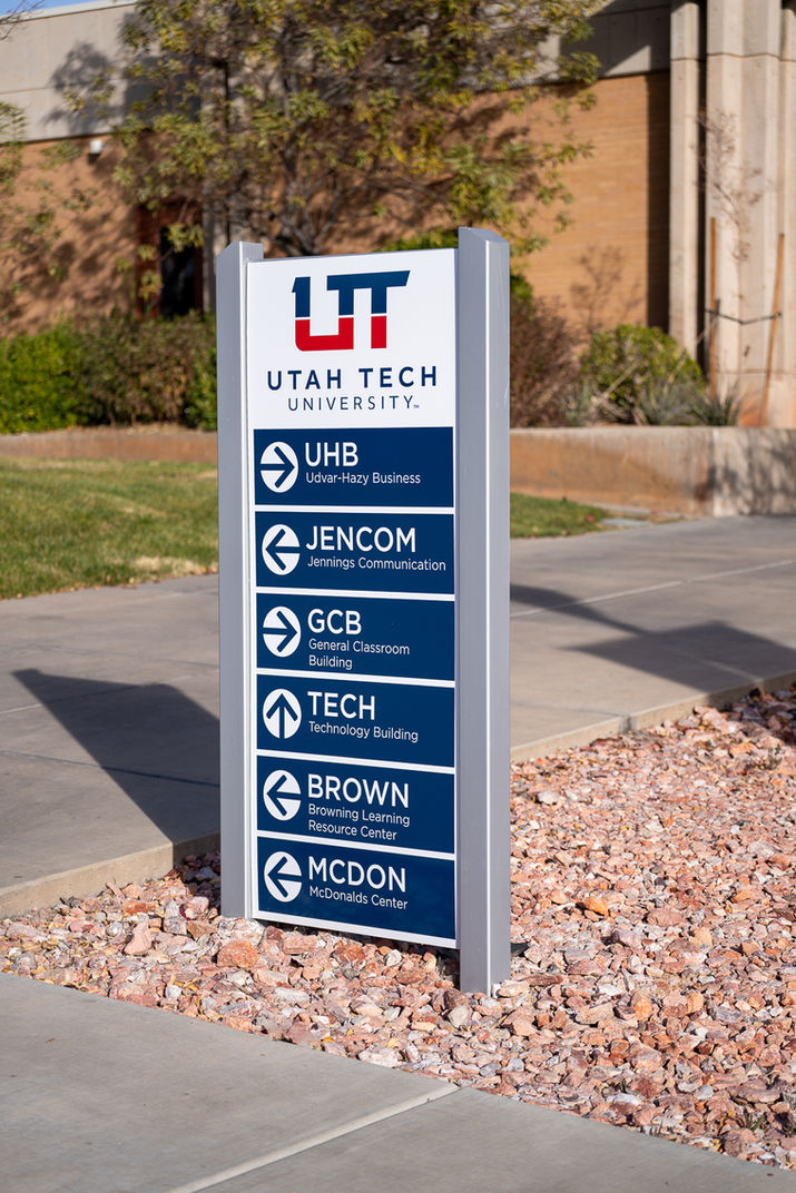 Freestanding post and panel sign indication building locations.