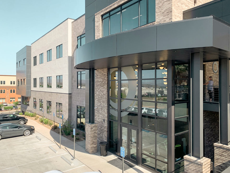 "Mesa Medical Plaza" Custom exterior window graphics 