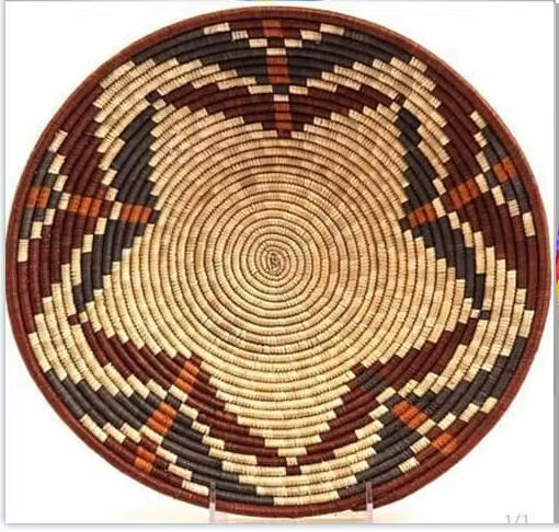 Thumbnail: Traditional Ethiopian colorful basket with star pattern.