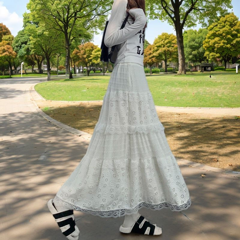 Thumbnail: White French style ankle-length lace skirt with patchwork