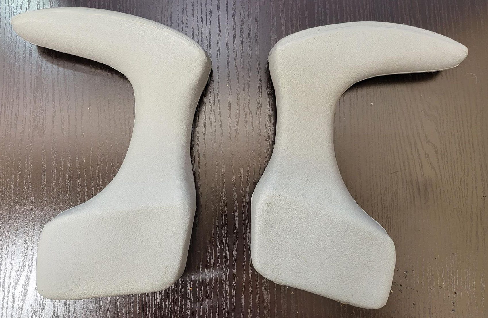 CALIFORNIA CHAIRS ARMS Set - Gray or White