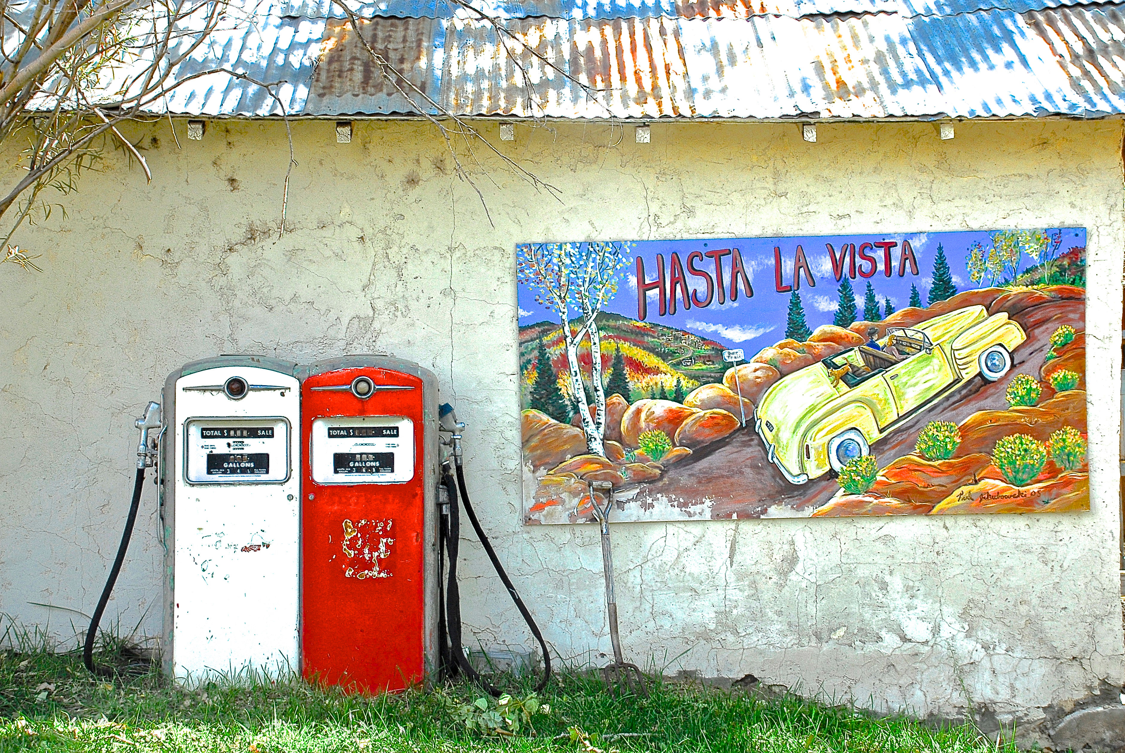 Hasta La Vista Roadside Mural: Boulder, Utah
