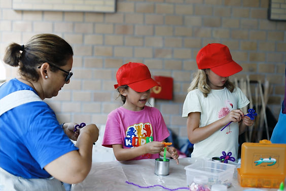 Ferienprogramm Ferienplausch Stadt Gemeinde Effretikon Basteln Werken Sommerferien Kids- und Teeniedays Kinder