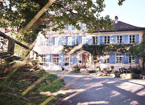 Lindenbuehl_Front_k.jpg