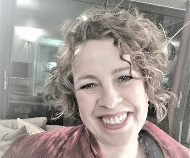 Bio photo -edit 2.jpg
