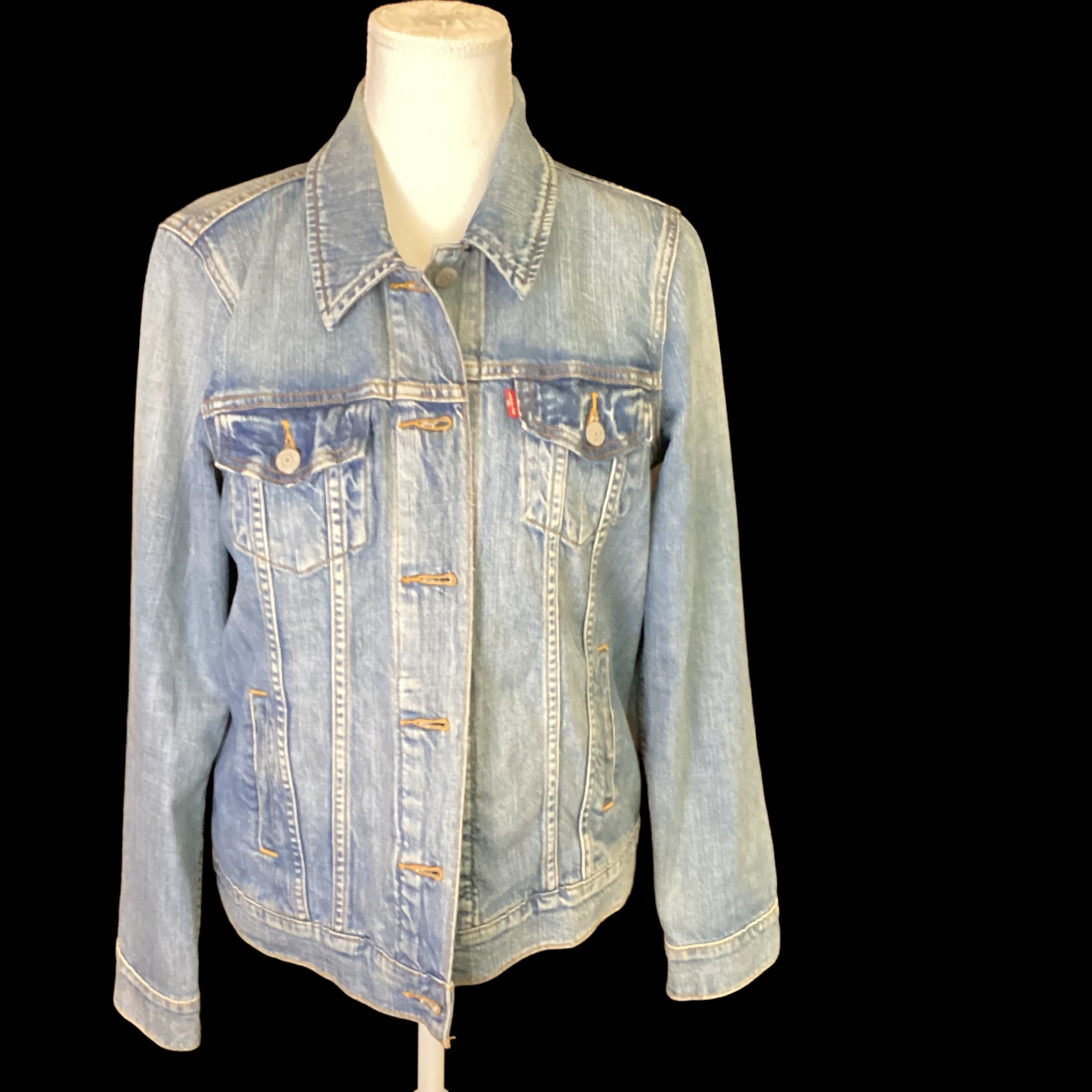 Ladies Levis brand denim jacket                  No (Size) Tag