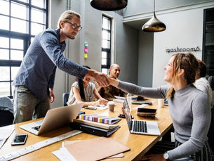 Design de Negócios e IA: como podem trabalhar juntos? Quais são seus métodos?