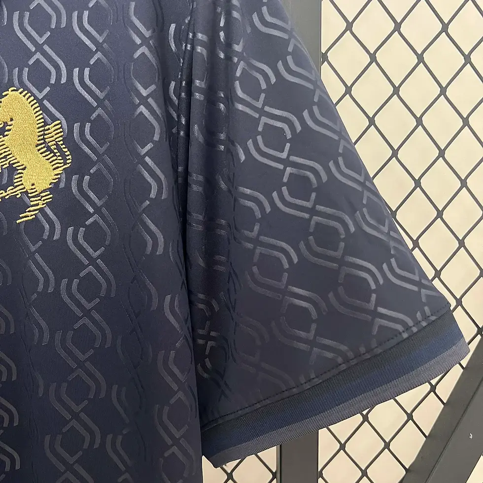 Thumbnail: Sleeve detail of the Retro Barcelona 2015/2016 shirt