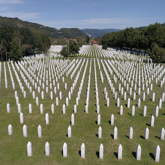 Netherlands Apologizes For Peacekeepers' Role In Srebrenica Genocide