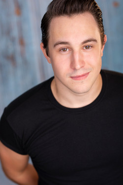 Zach Perrin (Frank)