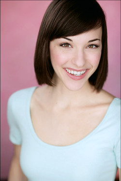 Sarah Hollands (Sarah)