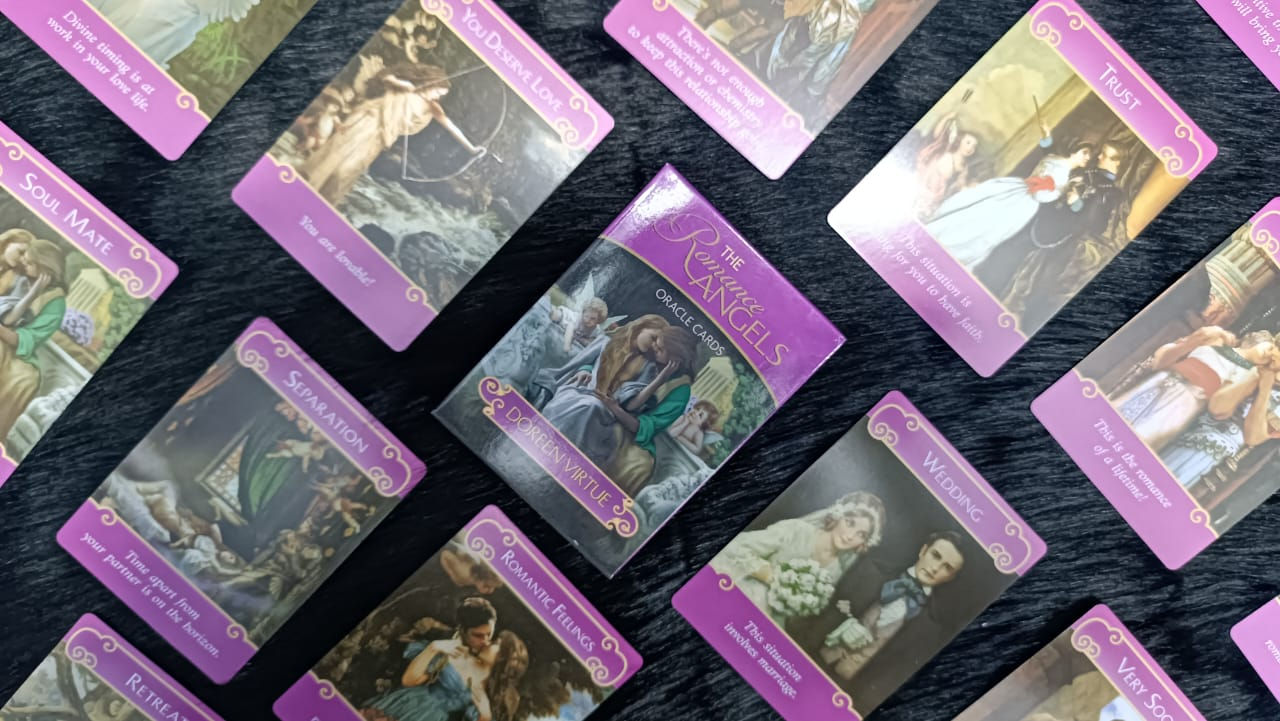Romance Angels Oracle Deck