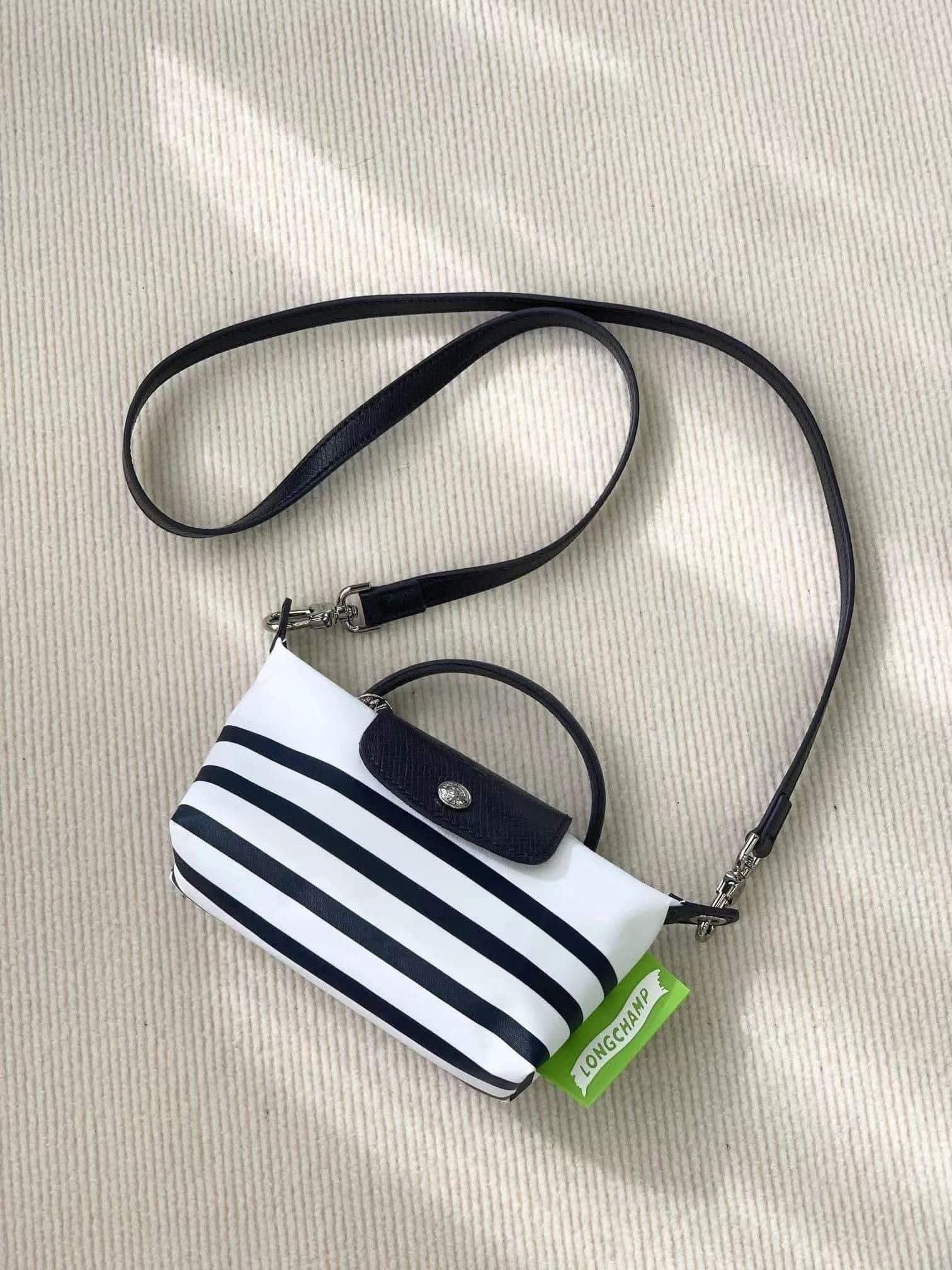👜 Longchamp Luxe Sling -Authentic quality