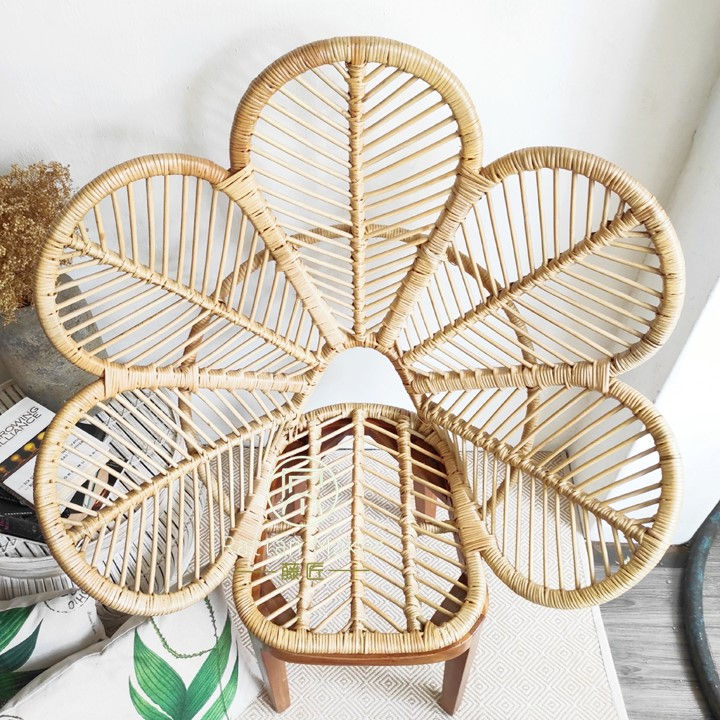 Thumbnail: Peocock Blomming Flower Living Chair / Elegant Living Room Decorative Chair