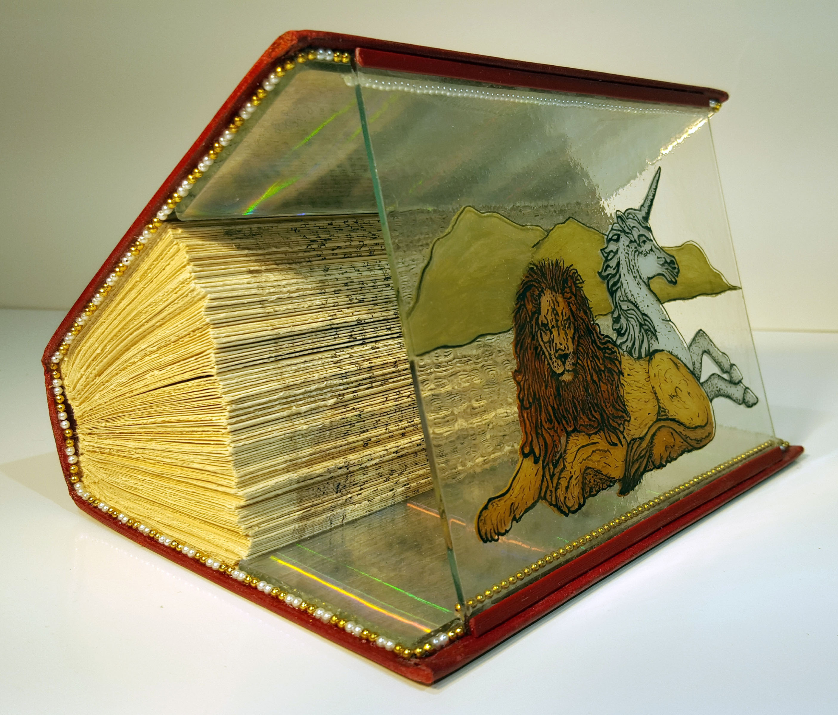 Animal Tales - The Lion and the Unicorn