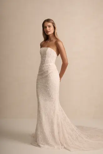 Haven wedding dress Made With Love dress. fitted dress, a line wedding dress, MWL bridal gown, MWL wedding dress, MWL stockist, Surrey wedding dresses. Lace weddimg dress, sleeveless wedding dress, designer wedding dress.