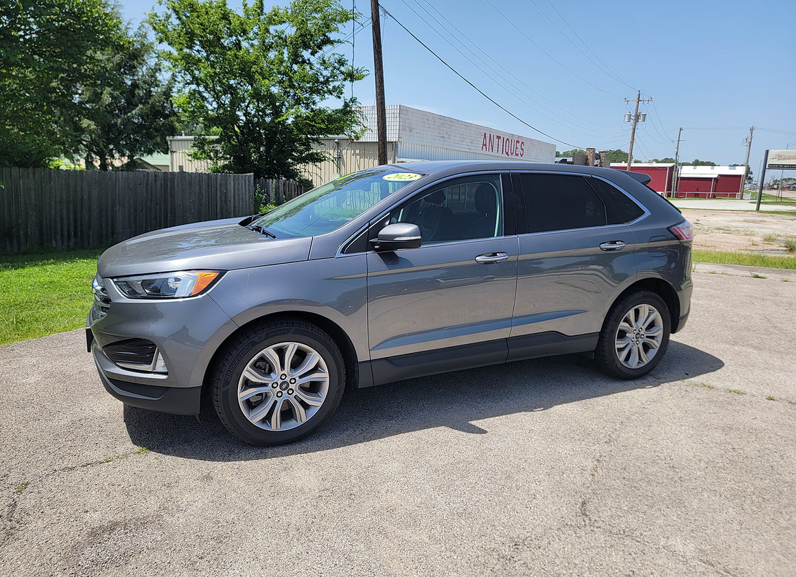 2023 Ford Edge Titanium AWD's photo