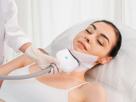 How Dubai Clinics Are Tackling the Double Chin Issue Effectively