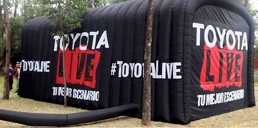 02_toyota.jpg