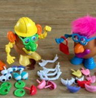 Jeu de construction à base d'éléments corporels de Mr Patate