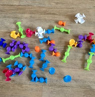 Jeu de construction à base d'éléments ventouses