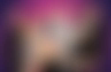 Nikki's blonde highlights have super star twinkle