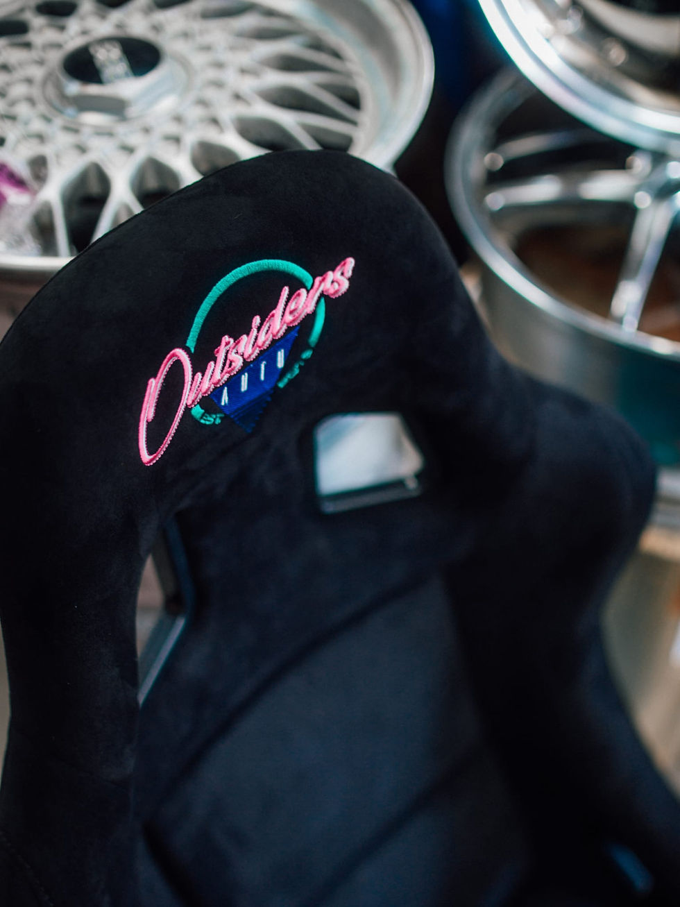 Thumbnail: OUTSIDERS AUTO BUCKET SEAT FRP GLITER BACK