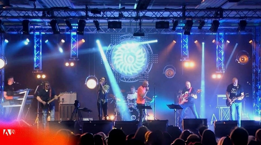 I Sensounico si esibiscono al Magazzino Musicale Merula a Cherasco (CN)