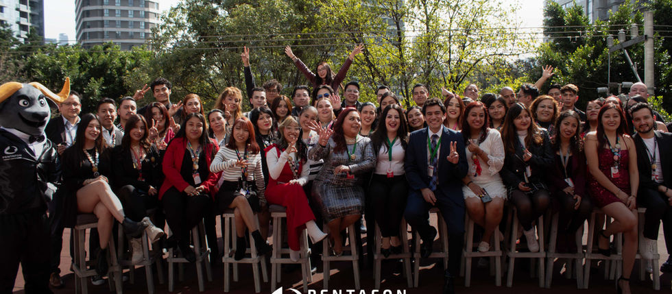 Cuatro Años de Brillo y Elegancia: El Aniversario de Sephora en Pentafon ¡Al estilo Oscars!