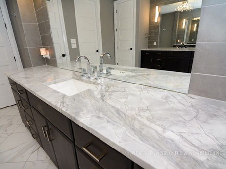 Marble vs. Quartz: The Ultimate Countertop Comparison Guide
