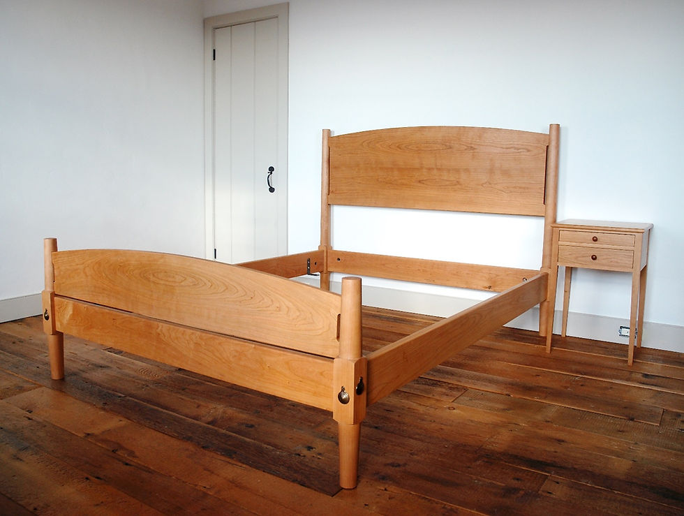 Thumbnail: Low Turned Post with Footboard