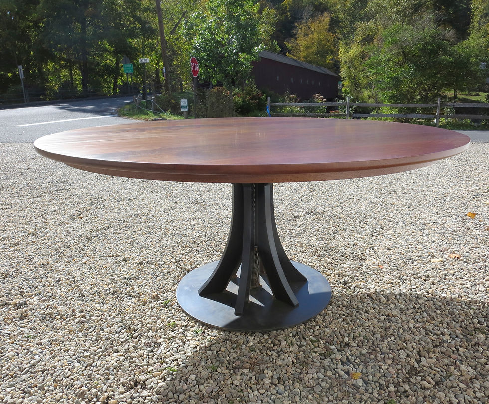 Capital Place Table