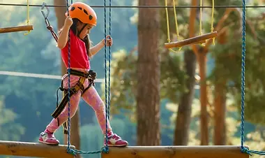 Courage-girl-obstacle course-WEB.webp