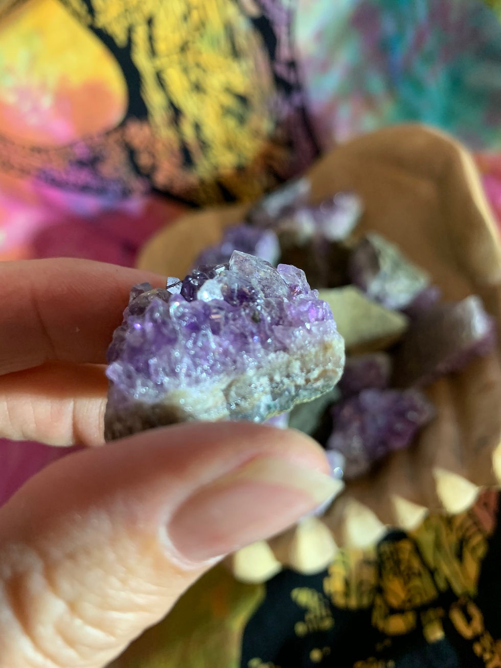 Thumbnail: Amethyst Pieces randomly picked