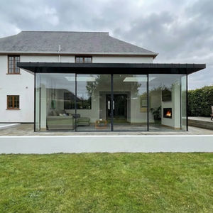 Modern replacement of existing conservatory