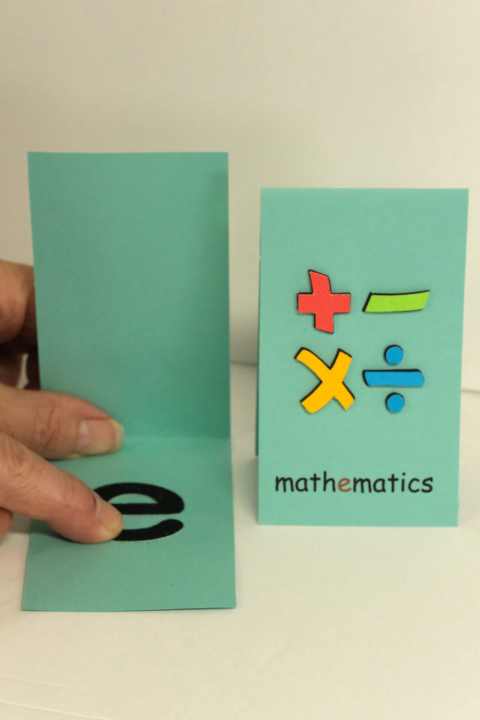 Thumbnail: e - mathematics   Key Word Tracer